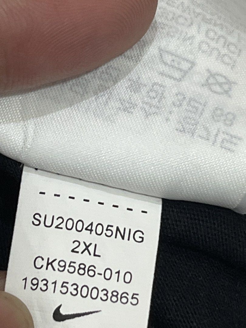 Nike big swoosh tshirt (Category: Tshirts & Polo Shirts ) located in Dagupan City. Submitted by kissannetell_ (Listing ID 1462000141, Image 3). Description: .