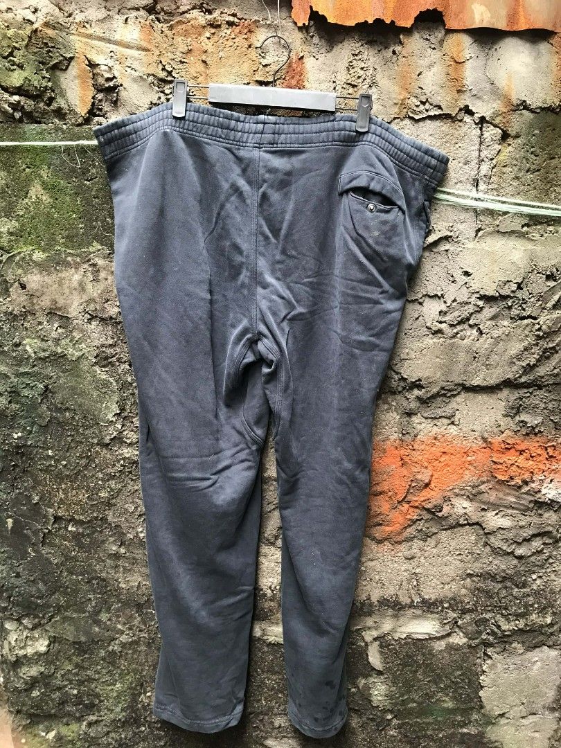 Nike Grey Sweatpants Joggers Track Pants (Category: Joggers) located in Quezon City. Submitted by carlodepaz (Listing ID 1461953763, Image 2). Description: Waist - 42 Length -41.3 Thigh - 13 Leg open - 9.3 price - 250 free ship via jnt.