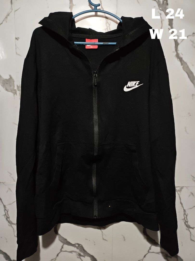 Nike hoodie jacket (off) (Category: Coats, Jackets and Outerwear) located in Las Pinas. Submitted by yokiesse (Listing ID 1462016610, Image 1). Description: solid pang psg.