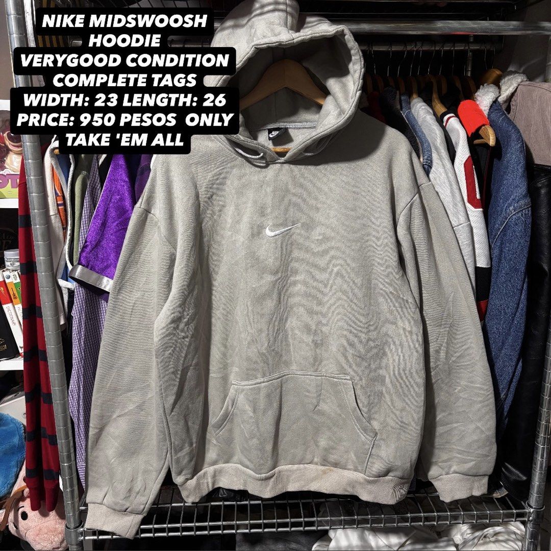 Nike Midswoosh Hoodie Grey (Category: Hoodies) located in Caloocan City. Submitted by bonsatocha43876 (Listing ID 1461983601, Image 1). Description: - Grey Nike Hoodie - Midswoosh Design - Brand New with Complete Tags - Size: Medium (Width: 23 inches, Length: 26 inches) - Price: Php 950.