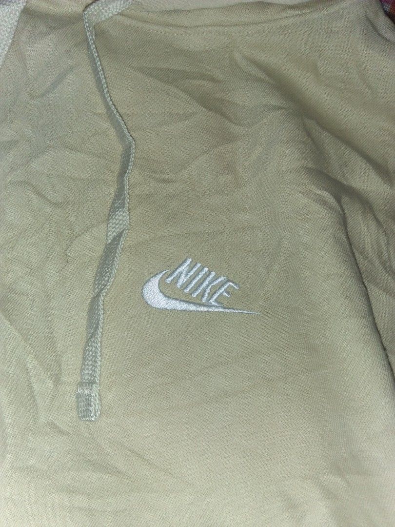 NIKE NSW CLUB PULLOVER HOODIE (Category: Hoodies) located in Cebu City. Submitted by imbapicker (Listing ID 1461937378, Image 2). Description: NIKE NSW CLUB PULLOVER HOODIE SIZE XL WIDTH 24.5" LENGTH 28" EXCELLENT CONDITION 850 +SHIPP DM IF INTERESTED 📩 LOCATION LAPU-LAPU CITY.