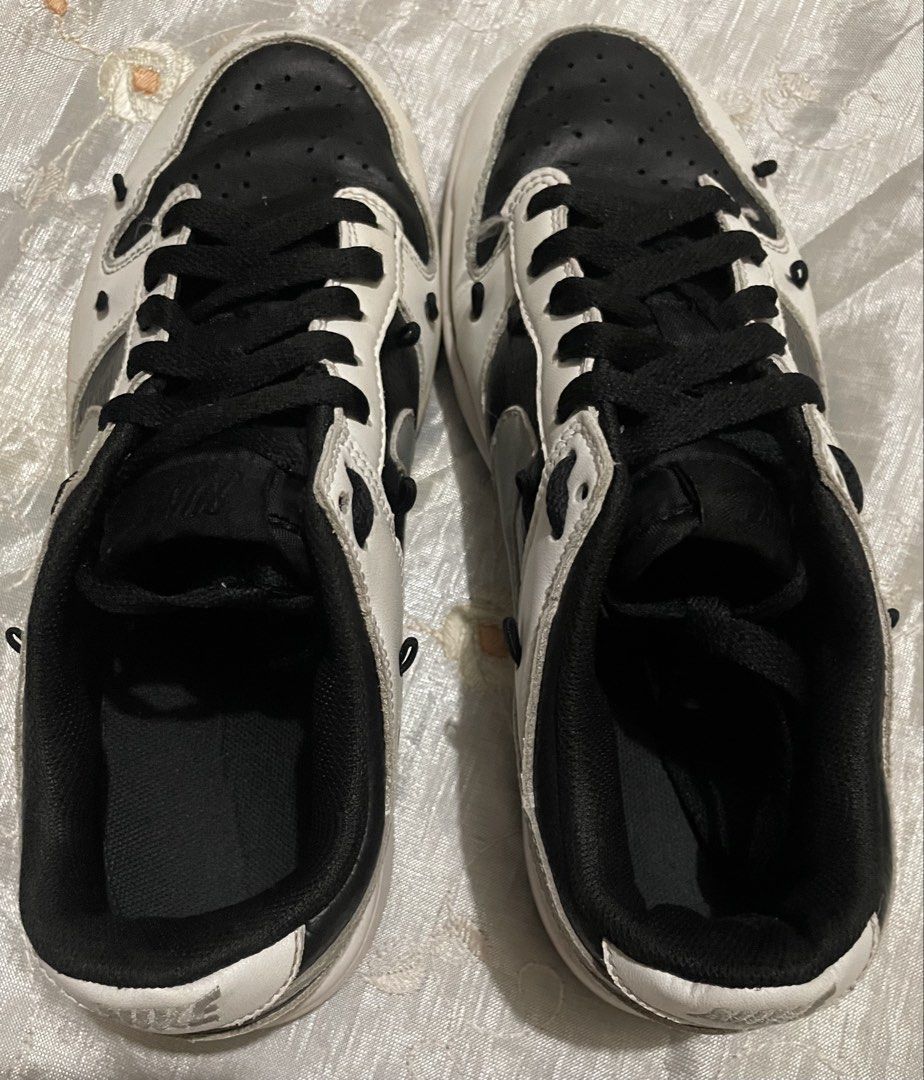 Nike SB Dunk Low sneakers (Category: Sneakers) located in Manila. Submitted by klebpreloved (Listing ID 1461841262, Image 3). Description: .