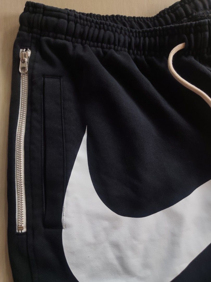 Nike Short (Category: Shorts) located in Manila. Submitted by iceman_17 (Listing ID 1461823253, Image 2). Description: Nike Short Size 2XL on tag fit to Size 32.