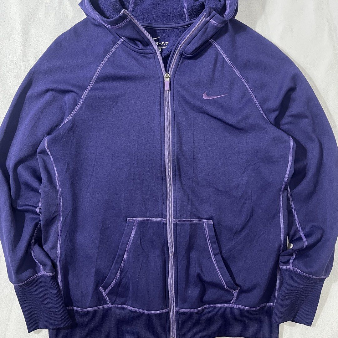 Nike Thermal-Fit Hoodie (Category: Coats, Jackets and Outerwear) located in Nasugbu. Submitted by janstuffs.ph (Listing ID 1461935132, Image 3). Description: Nike Thermal Fit Purple Hoodie XL on tag - 21x26 Medium Mens | XL Womens Good as new 400 only.
