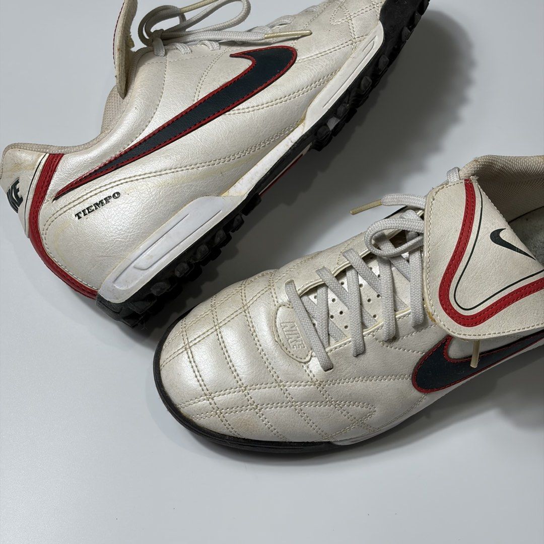 Nike Tiempo Natural III (Category: Sneakers) located in Makati City. Submitted by tulakngdamit.ph (Listing ID 1461909088, Image 3). Description: WTS! Nike Tiempo Natural III Size US 10 EUR 44 Excellent Condition.
