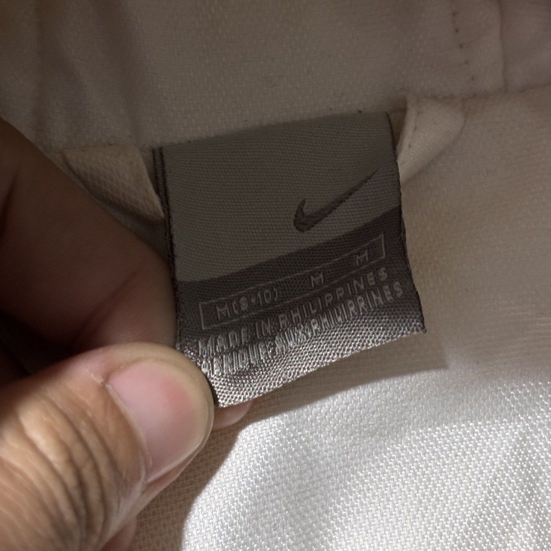 Nike White Hooded Jacket with Fur Trim (Category: Coats, Jackets and Outerwear) located in Caloocan City. Submitted by bonsatocha43876 (Listing ID 1461985144, Image 3). Description: - White Nike jacket with hood - Faux fur trim on hood - Quilted lining for extra warmth - Made in the Philippines - Features a YKK zipper - Ideal for cooler weather - Price: PHP 1,250.