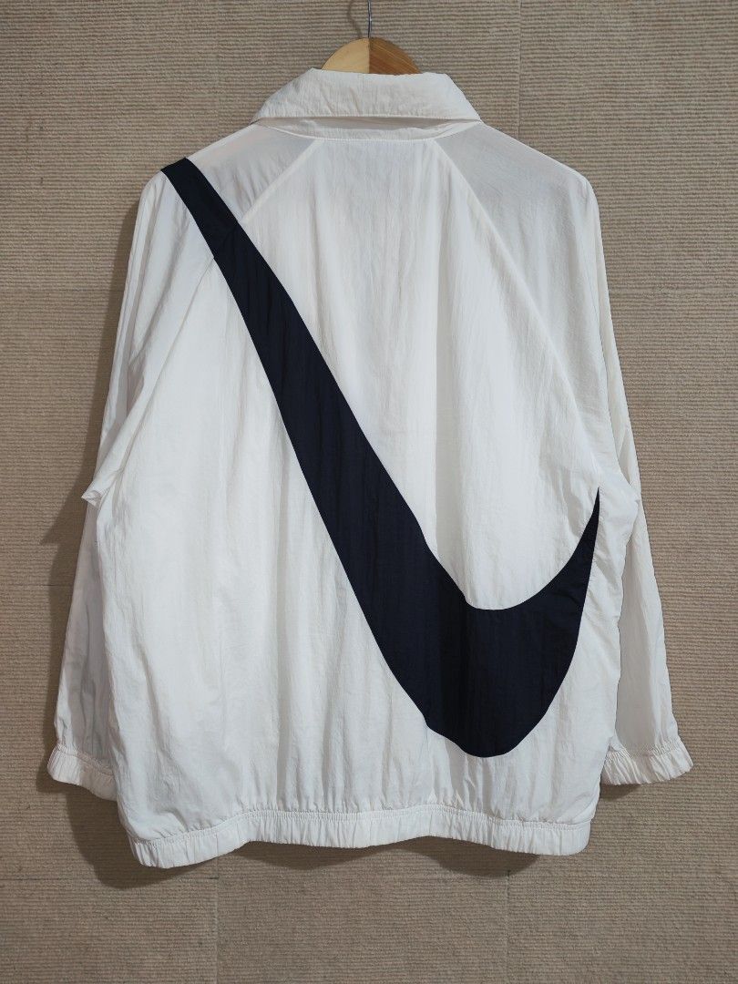 Nike Windbreaker Big Swoosh Nylon (Category: Coats, Jackets and Outerwear) located in Iligan City. Submitted by wantwears14 (Listing ID 1461869051, Image 2). Description: Guaranteed Authenticity 9.5/10 Color rate Needs wash Flawless XS on tag Can fit to Large Body Frame.