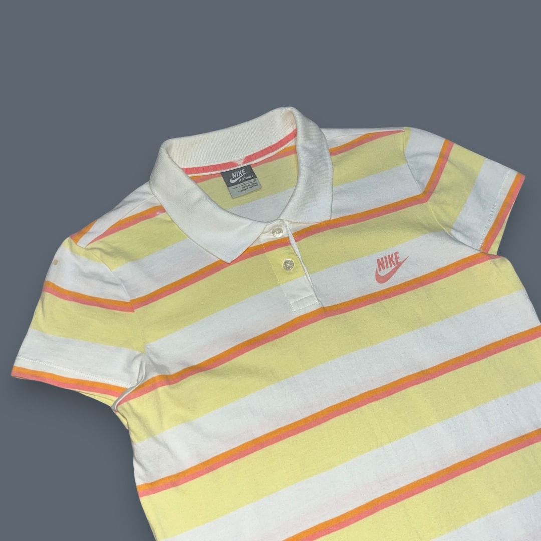 NIKE WOMENS POLO SHIRT (Category: Shirts) located in Quezon. Submitted by ejay.thrift.clothes (Listing ID 1461944095, Image 2). Description: FREE SHIPPING LARGE / WOMEN 17 X 24 ISSUE: SMALL STAIN ABOVE NECK TAG (SEE 3RD PHOTO) COLOR RATE: 9/10 EXCELLENT CONDITION FRESHLY WASHED READY TO WEAR # 493.