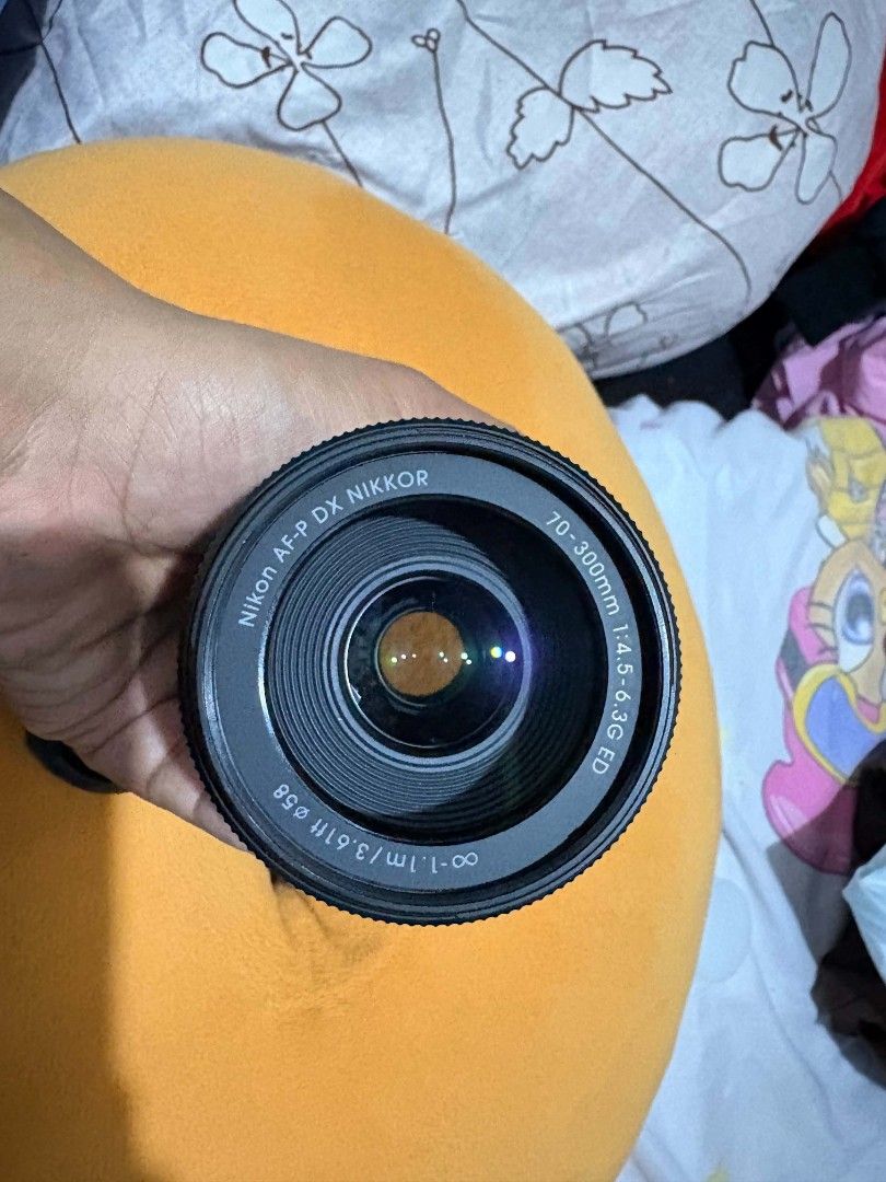 Nikon 70-300mm zoom lens (Category: Cameras) located in Quezon City. Submitted by donraniel (Listing ID 1461828114, Image 3). Description: .