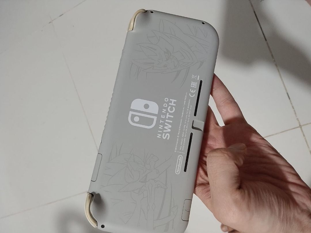 Nintendo Switch Lite Console with 8 Games (Category: Nintendo) located in Marikina City. Submitted by namelessghoul94 (Listing ID 1461844515, Image 3). Description: - Nintendo Switch Lite (Special Edition) console with SD card 125GB - 8 Physical games included: - Shovel Knight - Zelda: Link's Awakening - Owlboy - Hades - Super Mario Bros. Wonder - Zelda: Skyward Sword HD - Eastward - Story of Seasons: Mineral Town .