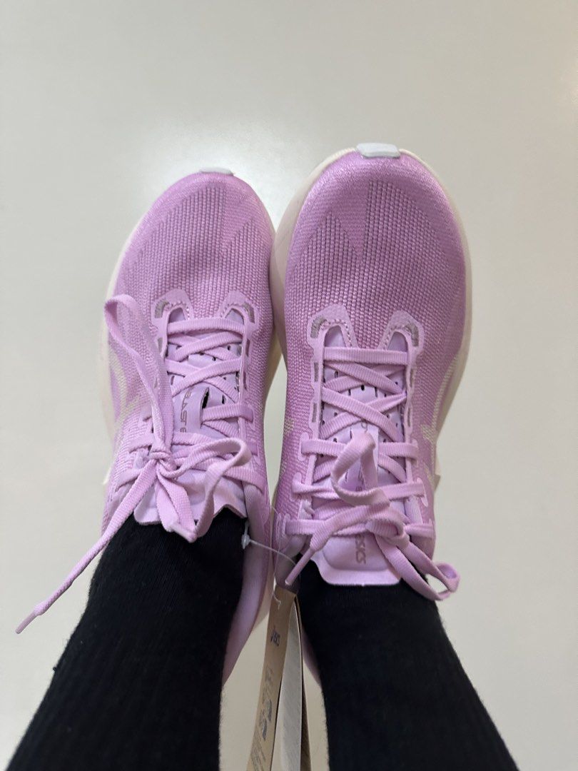 Novablast 6 (Category: Sneakers) located in Quezon City. Submitted by tan__k (Listing ID 1461887308, Image 3). Description: Asics 100% Authentic Novablast 6 Size 7.5 Womens US Color Hazy Lilac & Rose dust Used once for a 5K run Still with a box .
