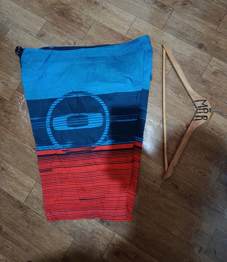 Oakley Boardshorts (Category: Shorts) located in Caloocan City. Submitted by demar916631 (Listing ID 1461871174, Image 1). Description: Need wash only 579 free sf dm.