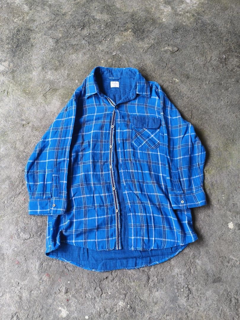 (OFFER) Back Number Plaid Button-down Long-sleeve Shirt (Category: Tshirts & Polo Shirts ) located in Cavite. Submitted by benta.ni.jm (Listing ID 1461813046, Image 1). Description: Size: L Dimensions: 21 x 29.5 Condition: 9/10 Color Rate: 9/10 Issue: 📩📩📩.