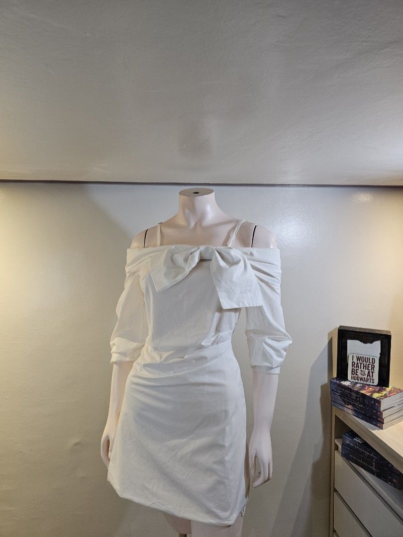 Off-Shoulder Bow Detail Dress (Category: Dresses) located in Antipolo. Submitted by ancheska_ (Listing ID 1461801632, Image 1). Description: Small- Medium No Issue 📍Upper Antipolo .