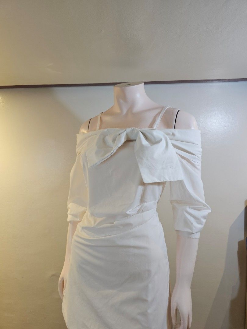 Off-Shoulder Bow Detail Dress (Category: Dresses) located in Antipolo. Submitted by ancheska_ (Listing ID 1461801632, Image 2). Description: Small- Medium No Issue 📍Upper Antipolo .