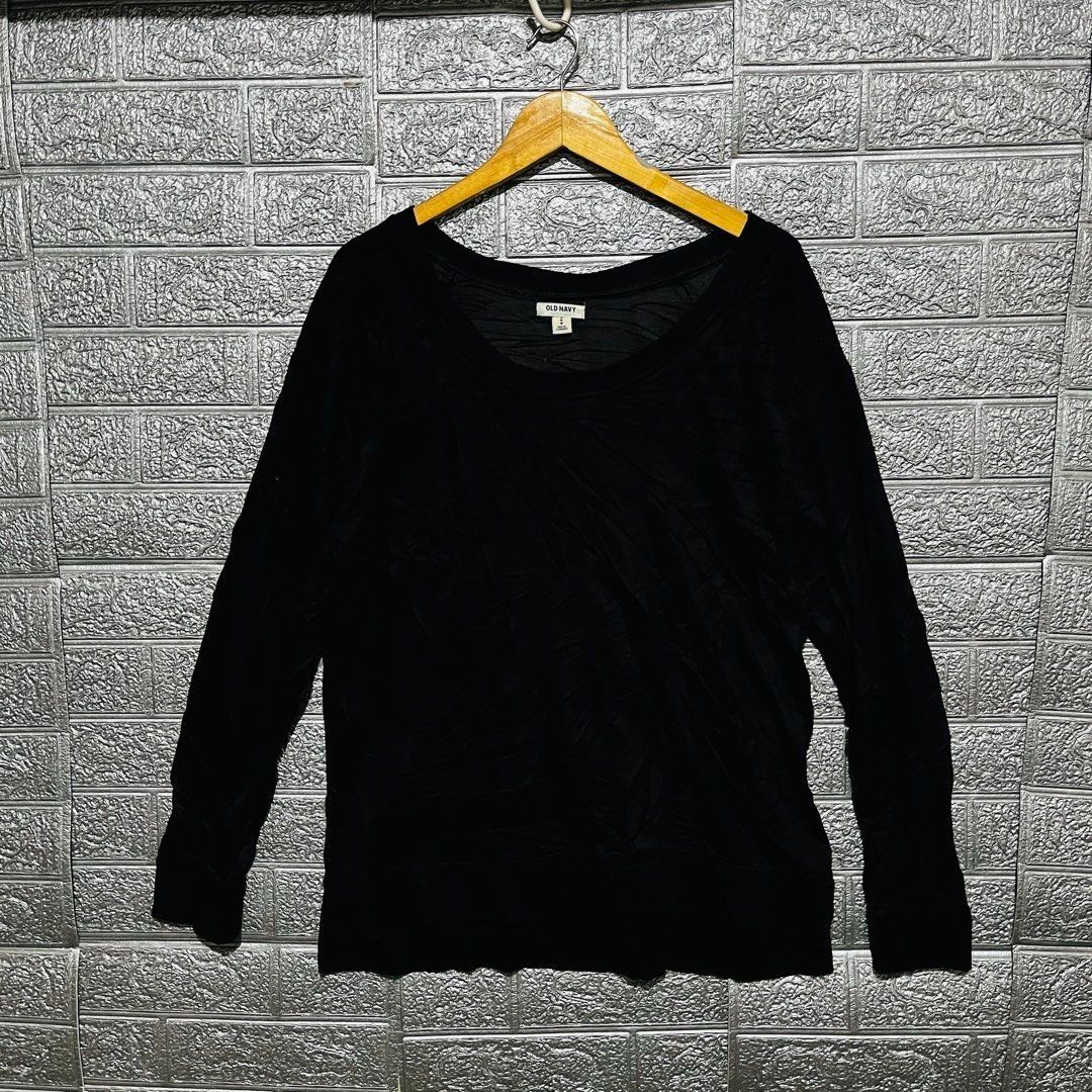 OLD NAVY BASIC VINTAGE CREW NECK PULLOVER SWEATSHIRT SHIRT LONG SLEEVE BLACK MEDIUM 21x26 (Category: Longsleeves) located in Cavite. Submitted by yg_elite (Listing ID 1461845541, Image 1). Description: PLEASE READ FAQ’s > Yes, available! > Last price posted. TAKE IT OR LEAVE IT! > Dasmariñas Cavite > ADDITIONAL PHOTOS are NOT AVAILABLE as we seal the items after taking pictures. > GCASH payment > JNT shipping / LALAMOVE for rush ============= > P