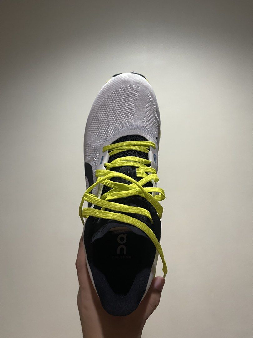 On Cloudflow 5 Women’s Running Shoes (Category: Sneakers) located in Manila. Submitted by maal0721 (Listing ID 1461974795, Image 3). Description: - Still brand new - Never been used - Women Size 8.5 - White | Lime color.