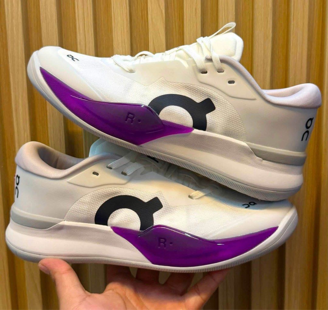 On The Roger Pro 3 (Category: Sneakers) located in Manila. Submitted by YSABELLE_MARGARETTE (Listing ID 1461819171, Image 3). Description: size 41-45 (men available) lalamove courier around metro manila, J&T courier outside manila PAYMENT FIRST THRU GCASH OR BDO.