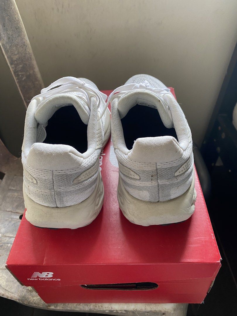 Original NB 1080L (Category: Sneakers) located in Antipolo. Submitted by jl_2025 (Listing ID 1461870740, Image 3). Description: Mileage 30KM Used mostly for walking RFS: For psych check up Buyer will shoulder the SF 2k Final price because thats the check up fee of my doctor location antipolo rizal.