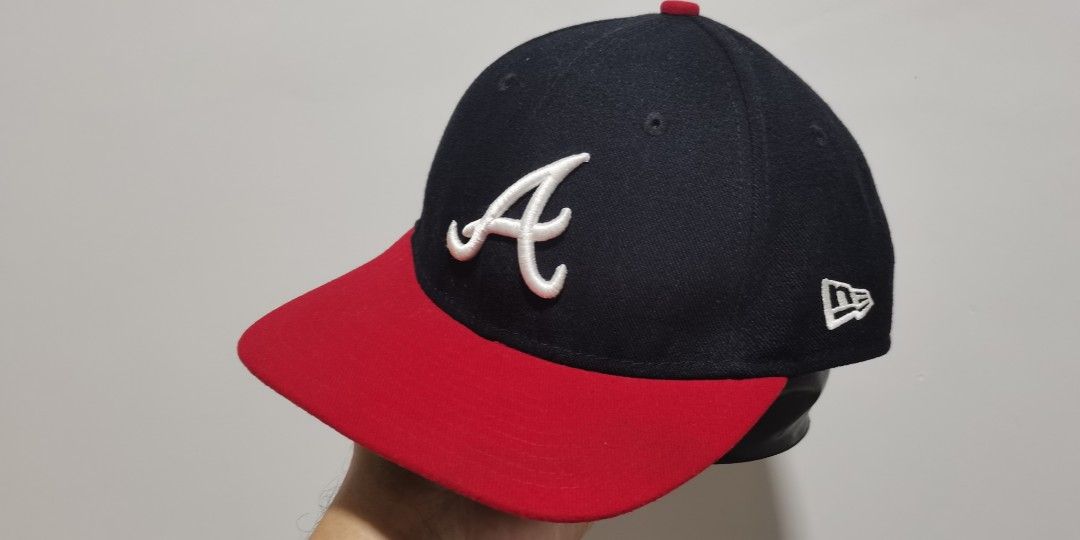 Original New Era Atlanta Braves Cap (Category: Caps & Hats) located in Indang. Submitted by capitenyo (Listing ID 1461839601, Image 1). Description: Authentic New Era Surfer 9fifty Cap ✅ Strap Back Adjustable ✅ Retro / Old Realeased ✅ Dome Size - One Size Fit Most ✅ Black Color Dome and Black Under Visor ✅ Color rate - 9/10 ✅ Materials - 100% Polyester ✅ Made in Vietnam ✅ Condition - Used, Good ⛔ Issue Wala ✅ Actual photos are posted ⭕ Gcash Mode