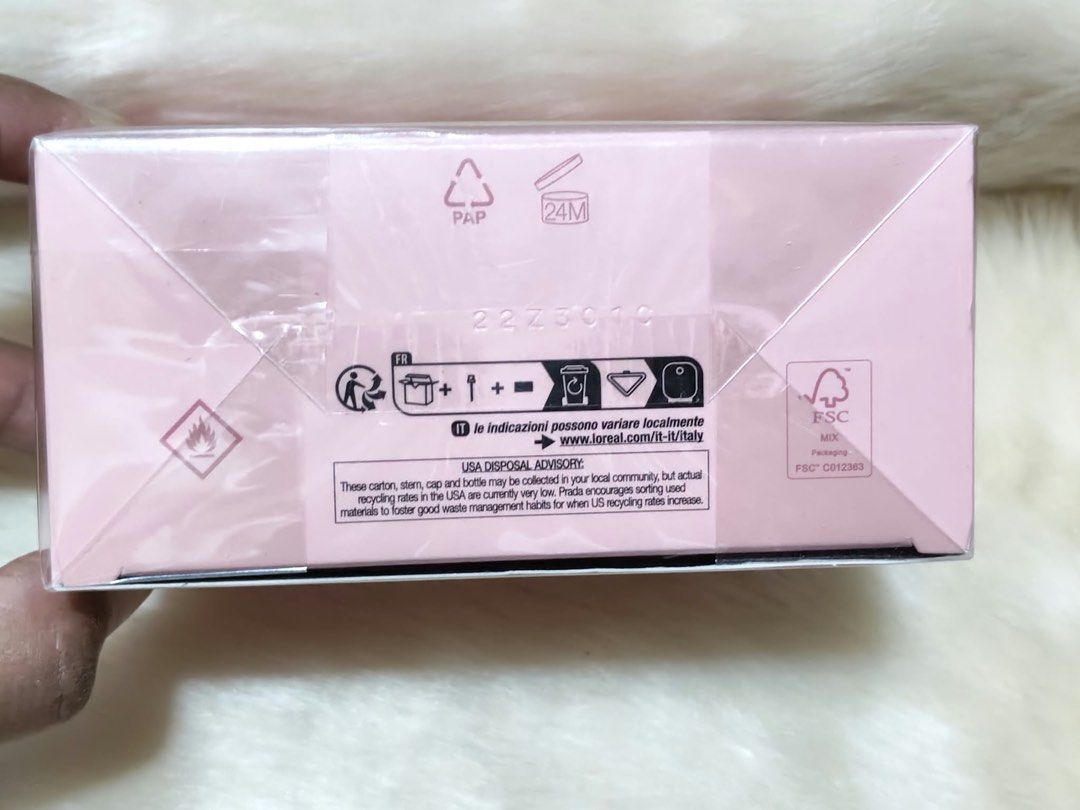 Original Prada Paradoxe EDP 90ml. (Category: Fragrance & Deodorants) located in Quezon City. Submitted by docshop.orig (Listing ID 1461922796, Image 2). Description: 🌺 A warm, sweet, and modern floral vibe that balances bright citrus with creamy white florals and a cozy amber-vanilla dry-down..