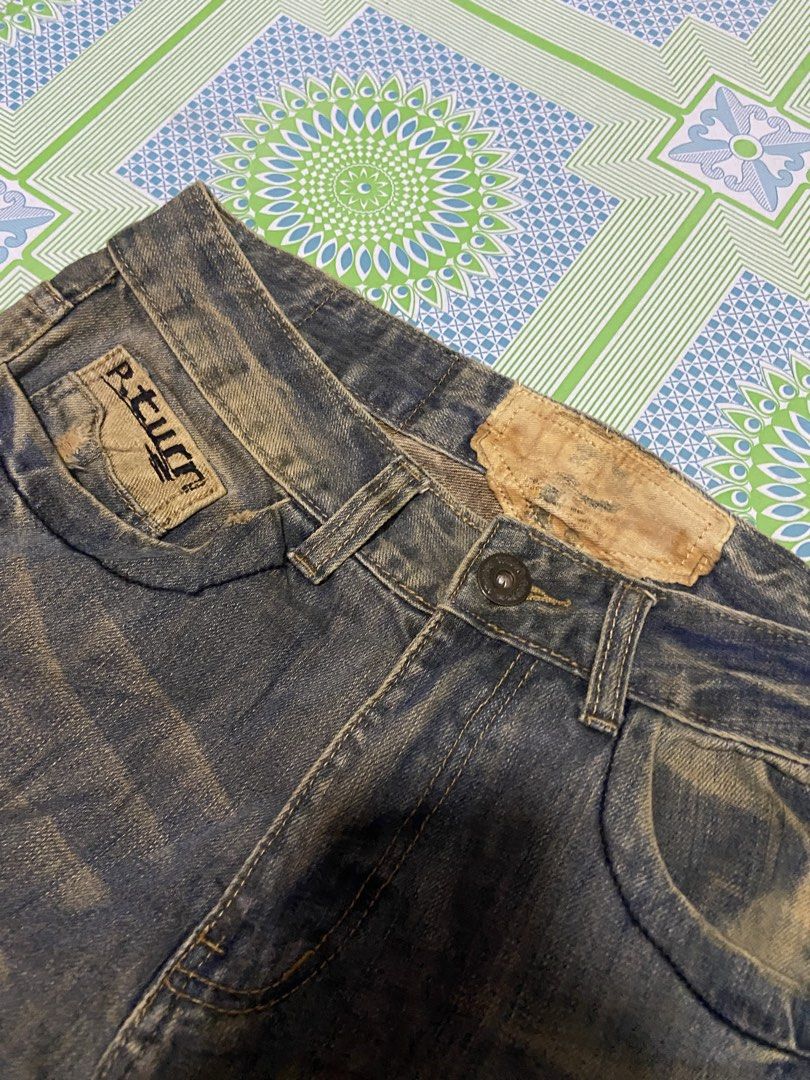 P Return Distressed mud faded wash Straight cut (Category: Jeans) located in Cagayan de Oro. Submitted by reupcycle (Listing ID 1461891047, Image 3). Description: dm for more details .
