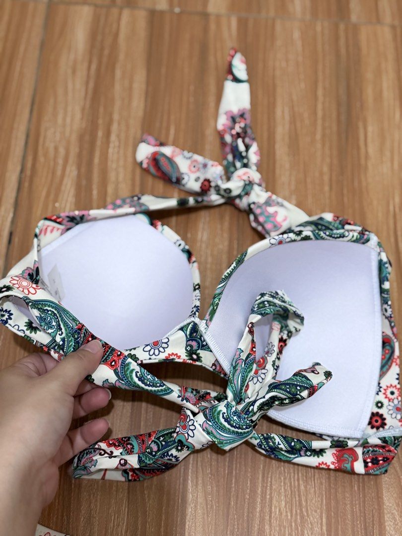 Paisley Print Bikini Set (Category: Bikinis & Swimsuits) located in San Mateo. Submitted by shane2208 (Listing ID 1461904652, Image 3). Description: GOOD AS NEW, NEVER USED. - Adorable paisley print bikini set - Halter neck top with adjustable tie closures - Matching bikini bottoms - Size: XL - Material: Polyester and elastane blend - Care instructions: Wash dark colors separately.