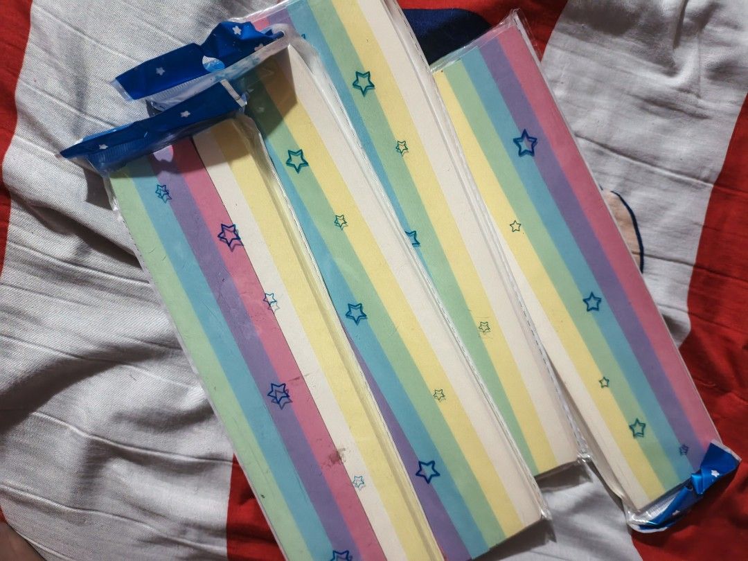 Paper star paper (Category: Craft Supplies & Tools) located in Quezon City. Submitted by maxine_909 (Listing ID 1461862358, Image 1). Description: .
