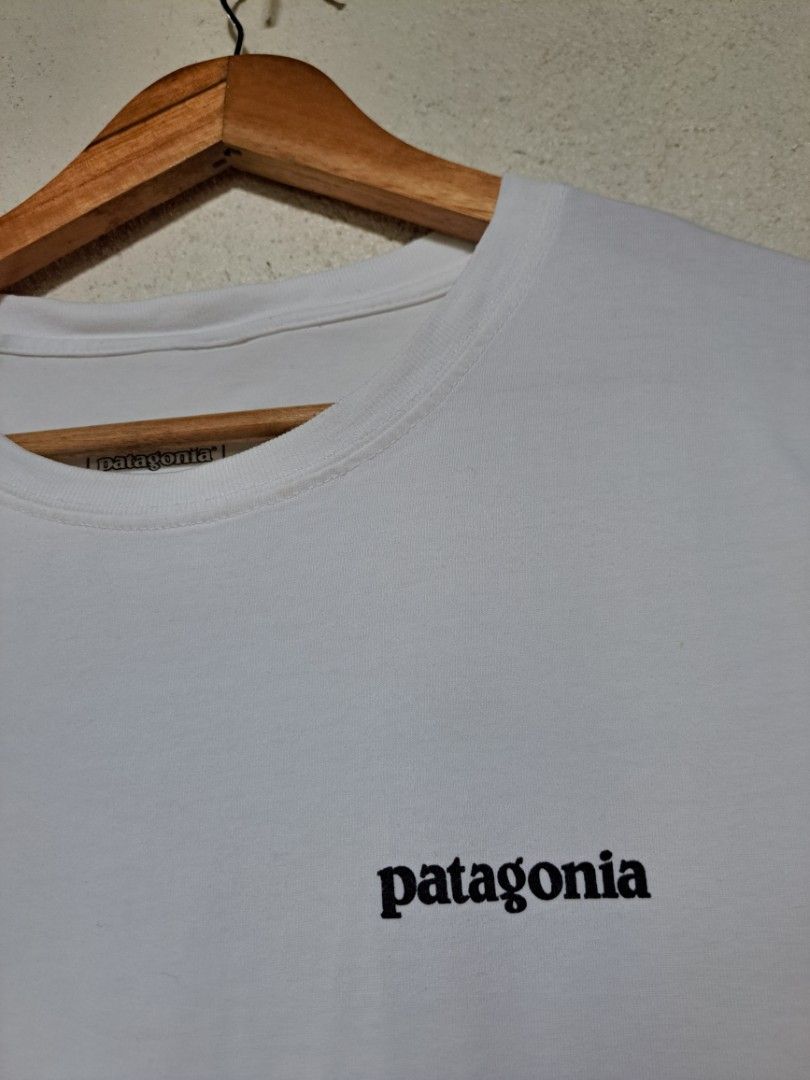 Patagonia Shirt - WHT (Category: Tshirts & Polo Shirts ) located in Dumaguete. Submitted by jayarbajad49160 (Listing ID 1461837294, Image 3). Description: Patagonia Shirt - WHT -800 add sf Excellent Condition Color rate:9.8/10 Issue: Dirt washable Size XXL Width:21 Length:29 Loc dumaguete city visayas 📩📩.
