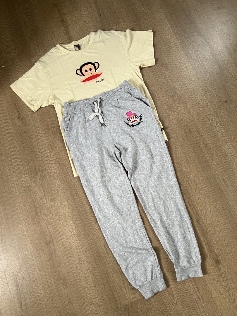 Paul Frank bundle (Category: Shirts) located in Angeles City. Submitted by mark.happenss (Listing ID 1461806680, Image 1). Description: Paul Frank “Julius the Monkey” Graphic Tee Waist: 19 Length: 26 ——————-——————-——————-—————— Paul Frank “Julius the Monkey” Gray Joggers / Sweatpants W:26 L:35 .