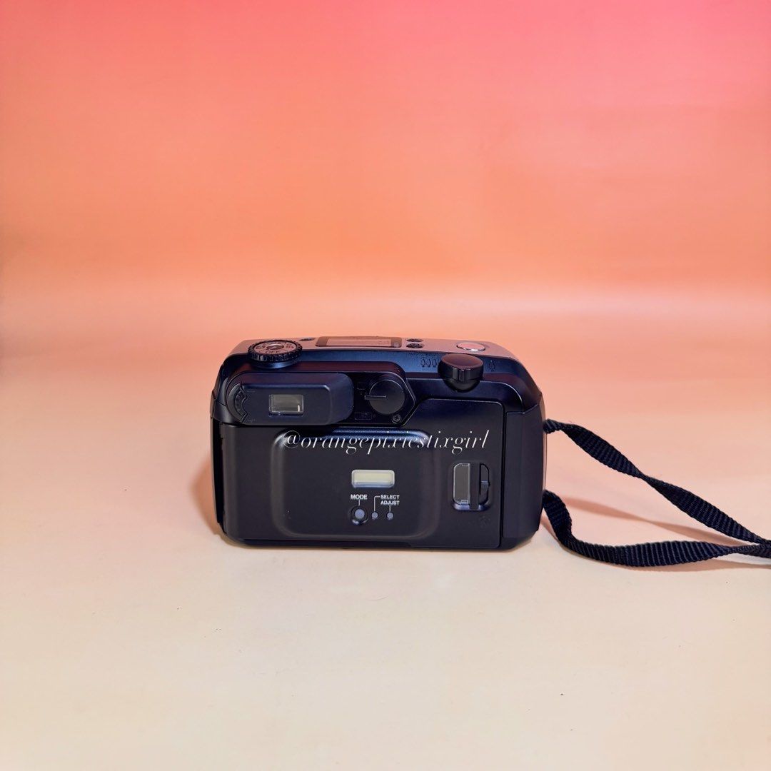 Pentax Espio 160 35mm Film Camera (Category: Cameras) located in Bulacan. Submitted by orangepixiestixgirl (Listing ID 1461859459, Image 2). Description: ‼️message me on ig, @orangepixiestixgirl for inquiries and transactions‼️ ‼️CAN’T REPLY HERE‼️ Pentax Espio 160 35mm Film Camera —35mm film camera with automatic film advance and rewind. —38mm – 160mm power zoom. —Multi-point phase-matching autofocus system with a specialized spot-AF mode. —Flas
