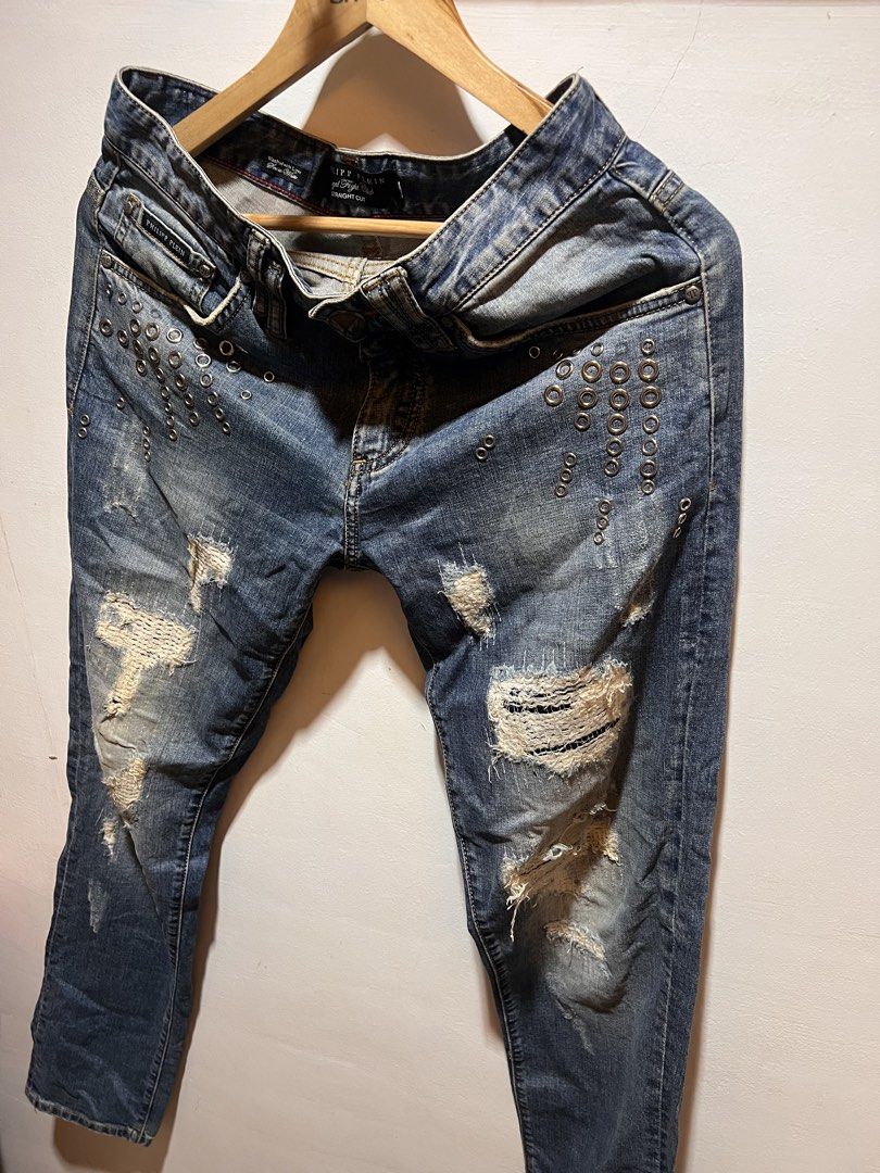 Philipp Plein Jeans Distressed Studded Tiger Patch (Category: Jeans) located in San Juan, La Union. Submitted by jeggystyle (Listing ID 1461965860, Image 2). Description: - Blue denim jeans - Distressed details and metal studs - Unique tiger patch on back pocket - Straight leg fit - Bold and unique design.