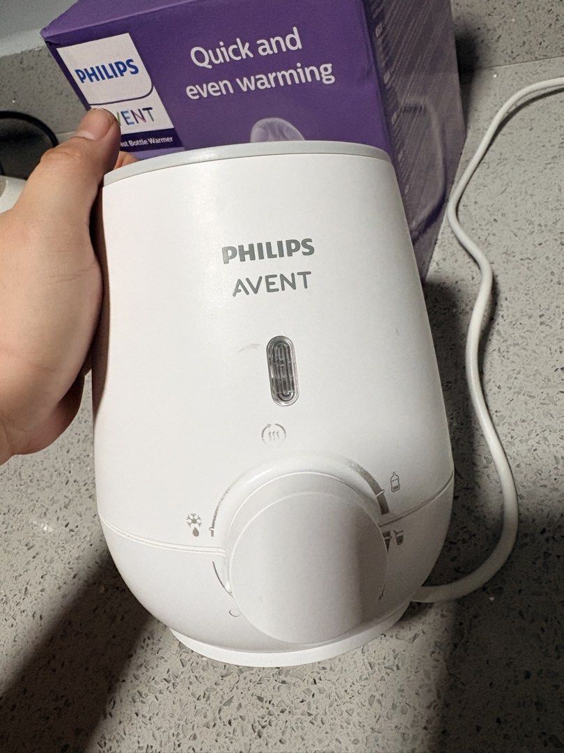 Philips Avent Fast Bottle Warmer (Category: Breastfeeding & Bottle Feeding) located in Dasmarinas. Submitted by the_zoneshop.ph (Listing ID 1461967582, Image 2). Description: - Philips Avent Fast Bottle Warmer - Heats bottles quickly and evenly - Easy-to-use temperature control dial - Compact design, saves counter space - Ideal for busy parents on the go - Includes original box.