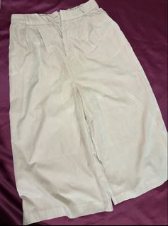 (Category: ) located in . Submitted by peachpreloved0 (Listing ID 1462029202, Image 1). Description: .