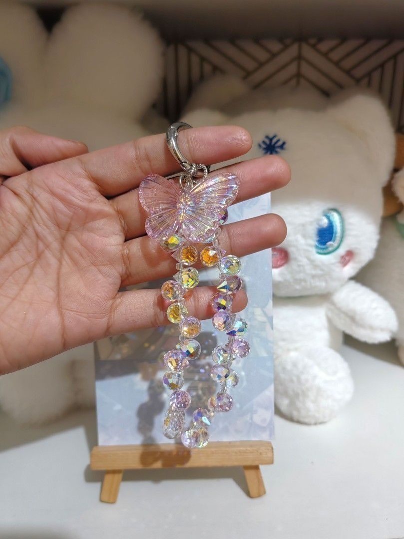 Pink Crystal Butterfly Bag Charm Keychain (Category: Charms) located in San Jose del Monte. Submitted by chimkenugets (Listing ID 1461954963, Image 1). Description: .