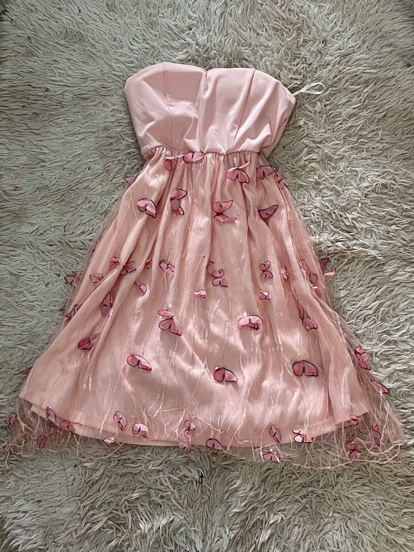 Pink dress (Category: Sets or Coordinates) located in Manila. Submitted by zelestaire.10 (Listing ID 1461861669, Image 3). Description: .