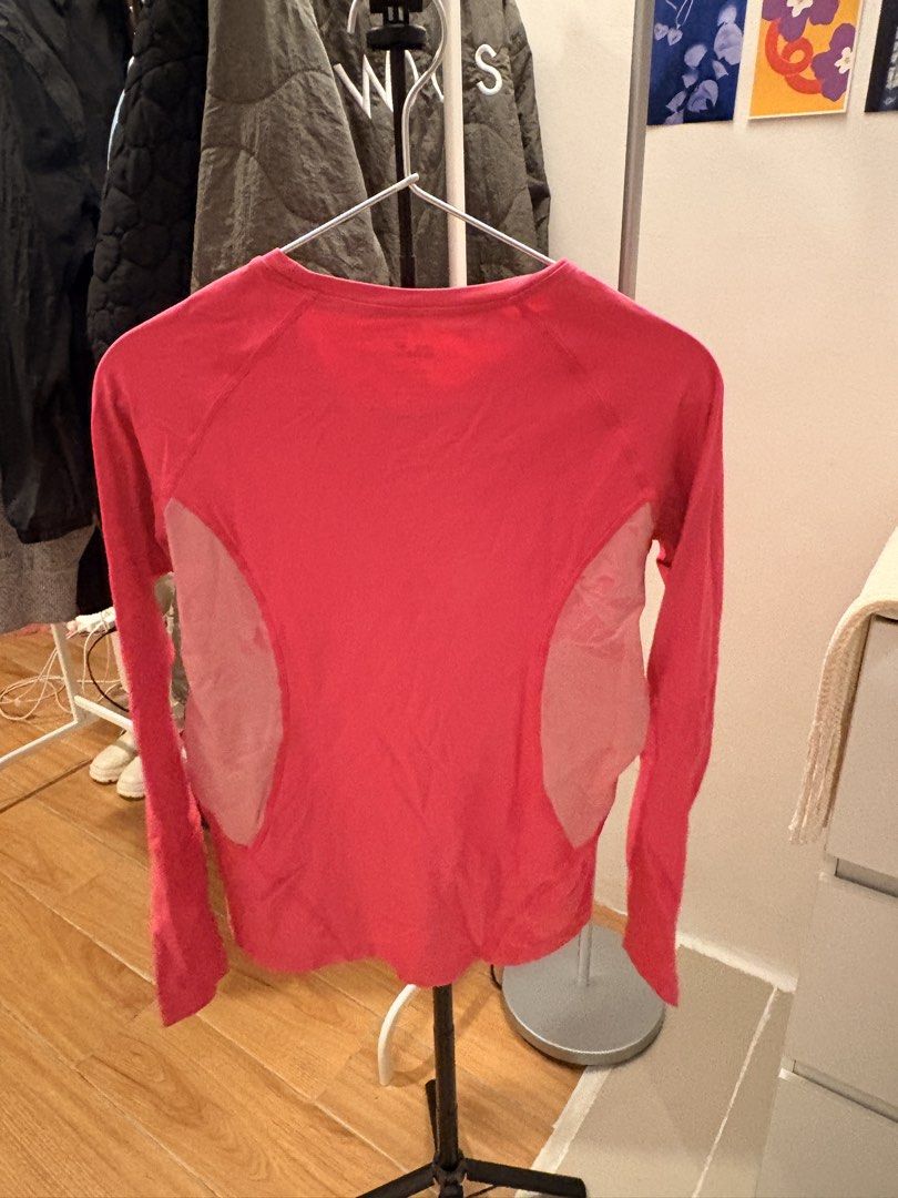 Pink Long Sleeve Top (Category: Longsleeves) located in Mandaluyong City. Submitted by boopiefinds (Listing ID 1461979912, Image 2). Description: Thrifted.