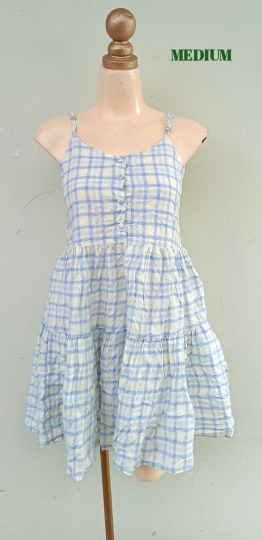 Pink Spaghetti Strap V-Neck A-Line Mini Dress (Category: Dresses) located in Anahawan. Submitted by THRIFTYCHEZZ (Listing ID 1461862220, Image 3). Description: .