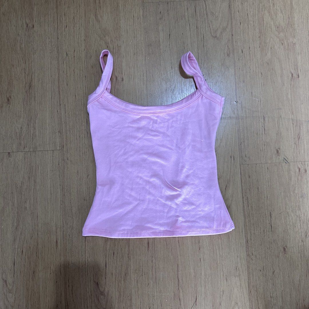 Pink Tank Top (Category: Sleeveless) located in Cabuyao City. Submitted by hyugaclan (Listing ID 1461873341, Image 1). Description: .