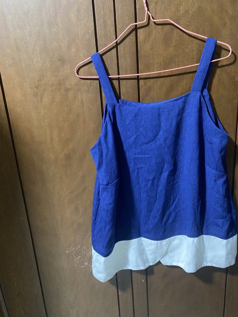 Plains & Prints Blue & White Tank Top (Category: Sleeveless) located in Manila. Submitted by starrystylecloset (Listing ID 1461999201, Image 1). Description: .