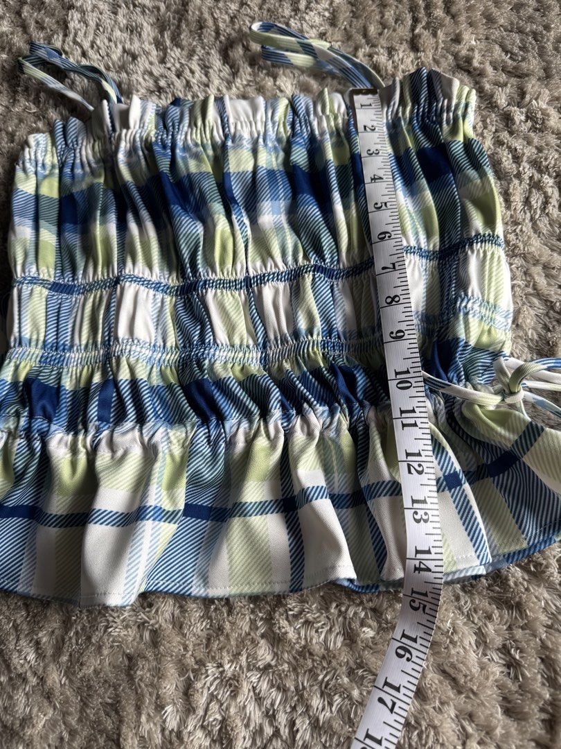 Plains & prints Sari Sari lucena small (Category: Sets or Coordinates) located in Calamba. Submitted by zarahzion (Listing ID 1462021340, Image 3). Description: Plains & prints sari sari lucena Sold as set Top Small Skirt XS Plus sf.