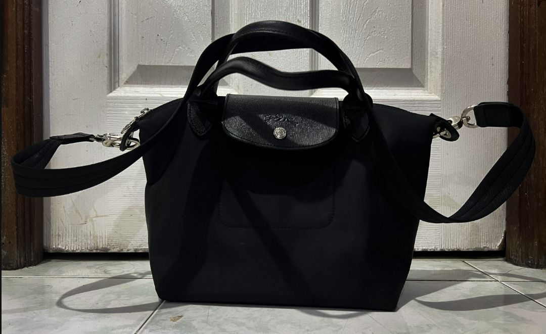 Pliage Energy Top Handle Bag - Longchamp (Category: Luxury Bags & Wallets) located in Manila. Submitted by hyper.hertz (Listing ID 1461817632, Image 1). Description: .