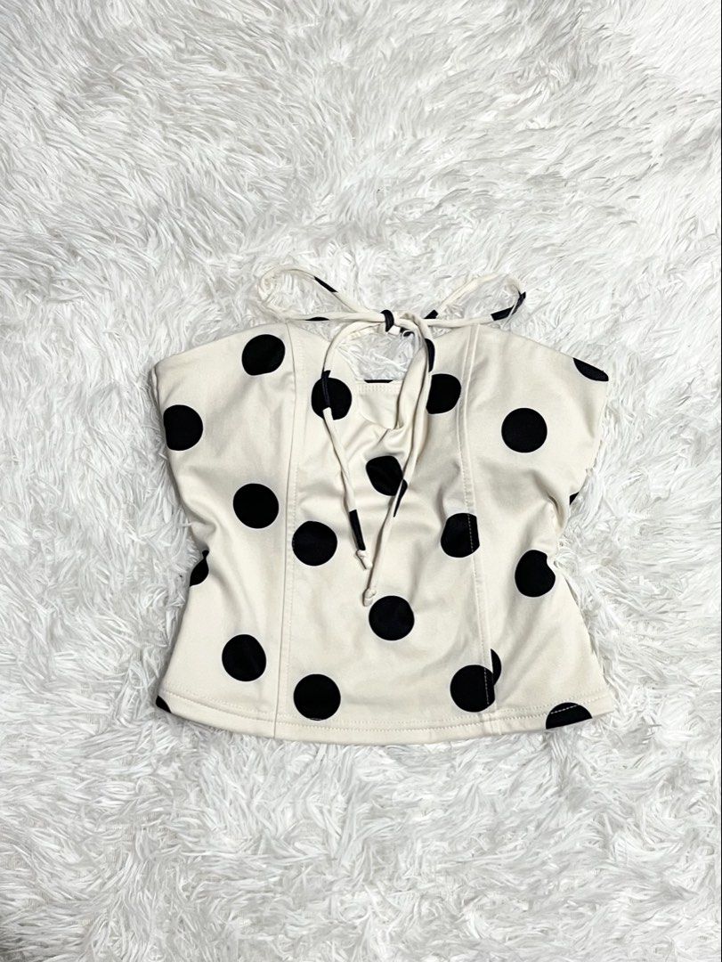 Polka Self-Tie (Category: Blouses) located in Angono. Submitted by lovellyel (Listing ID 1461978481, Image 1). Description: .