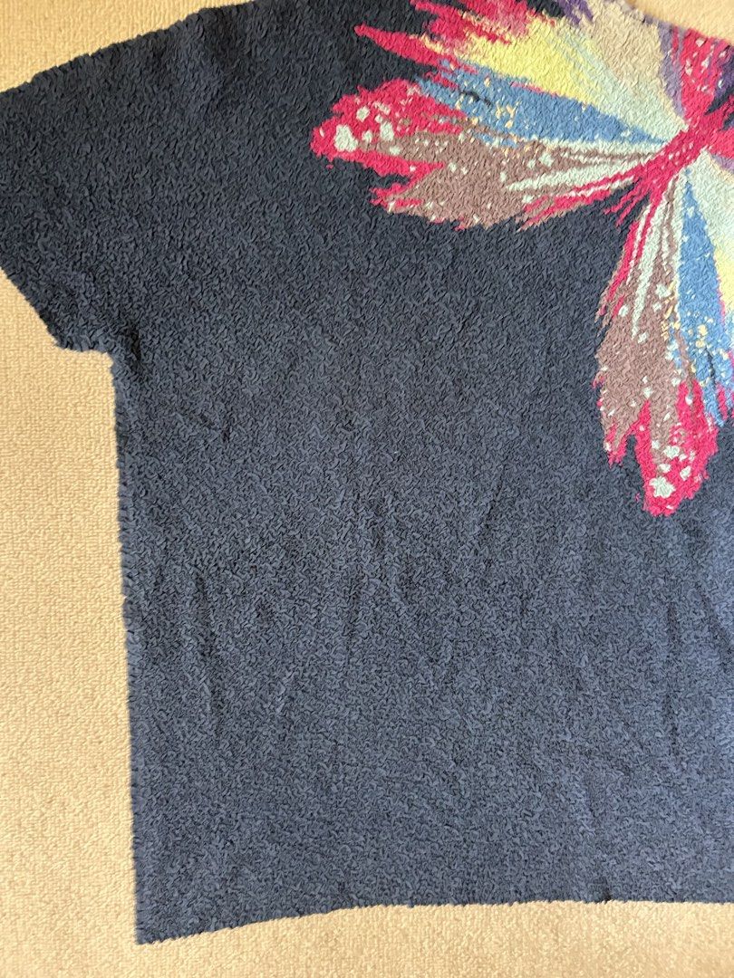 Popcorn graphic top (Category: Shirts) located in Quezon City. Submitted by y2klar (Listing ID 1461985508, Image 3). Description: Popcorn graphic top Size-Small-Medium L-22 width-16 (stretchable) 10/10 Condition no flaws..