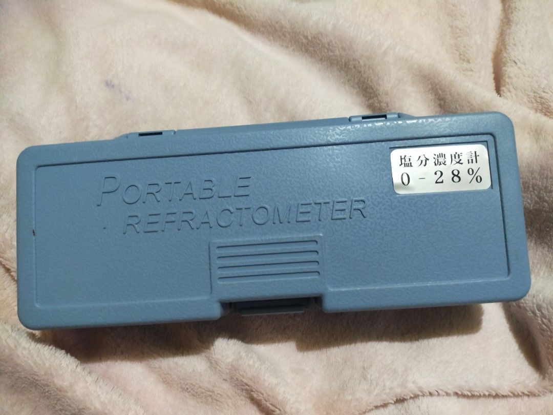 Portable Hand Held Refractometer (Japan) (Category: Announcements) located in Pasay City. Submitted by 22aileen (Listing ID 1462006410, Image 3). Description: japan Portable Salt Meter 0-28%* > Pang test ng alat - toyo, bagoong, aquarium > Complete set w/ box, dropper, manual.