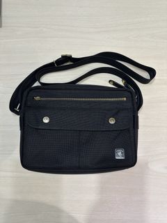 （分類：）位於 。 由 zero.design 提交（商品編號 1461803898，圖片 1）。簡介： 。