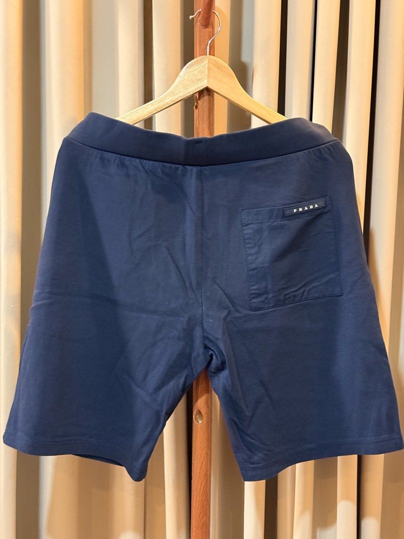 Prada Men’s Short’s (Category: Shorts) located in Candaba. Submitted by beyondcollection (Listing ID 1461913137, Image 2). Description: - authentic - size 32 - like new - super pogi nito.