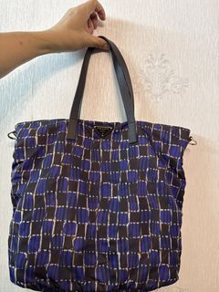 （分類：）位於 。 由 plchau21 提交（商品編號 1461816964，圖片 1）。簡介： 。