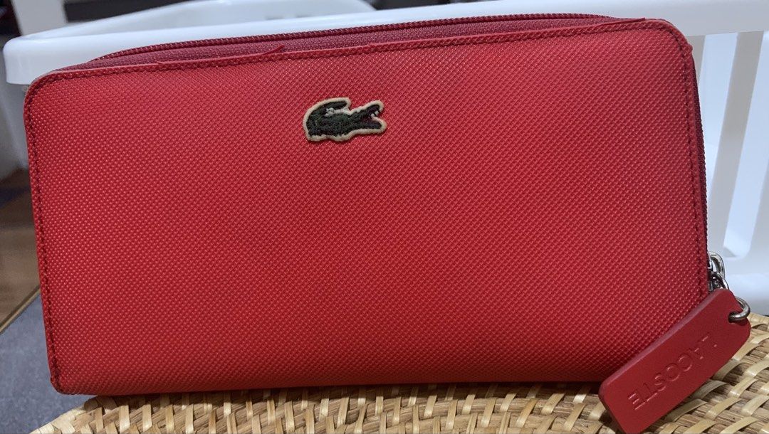 pre owned (Category: Wallets & Card holders) located in Cebu City. Submitted by ronalynmauring (Listing ID 1461847417, Image 1). Description: .