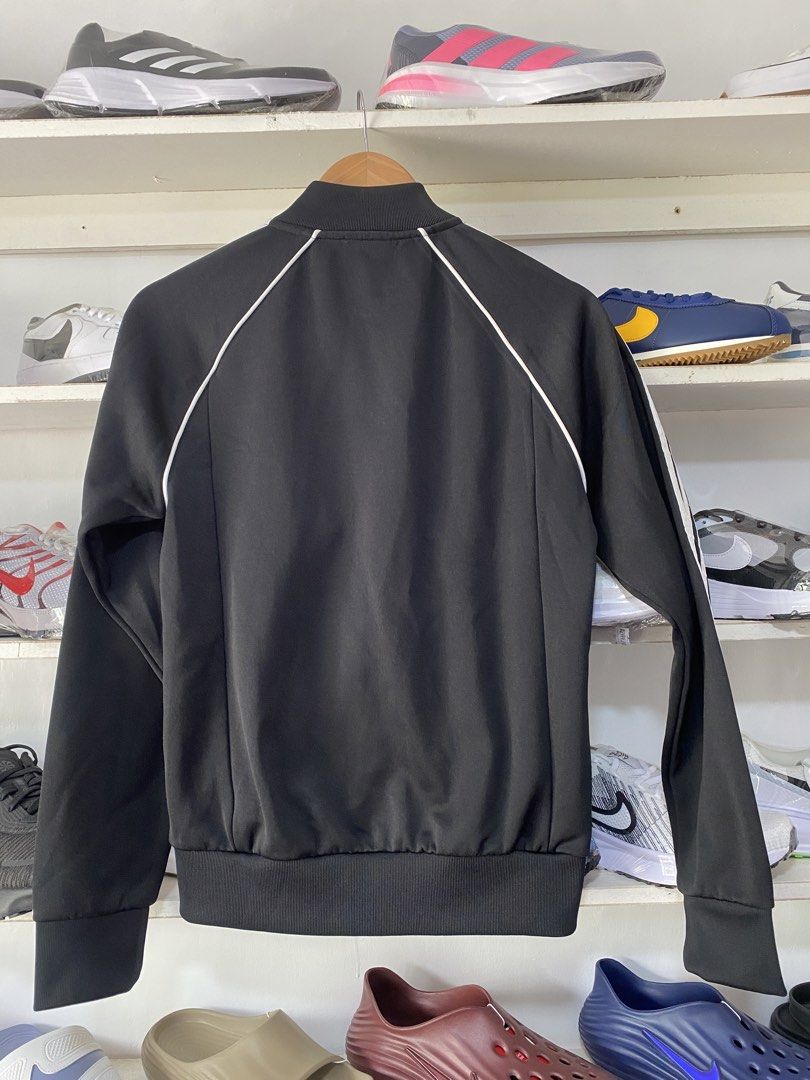 Preloved Adidas Adicolor Track Jacket xsmall (Category: Coats, Jackets and Outerwear) located in Manila. Submitted by madamshey (Listing ID 1461822402, Image 2). Description: Preloved Adidas Jacket Size xsmall unisex 100% Legit 2500 only Location:San Andres Manila .